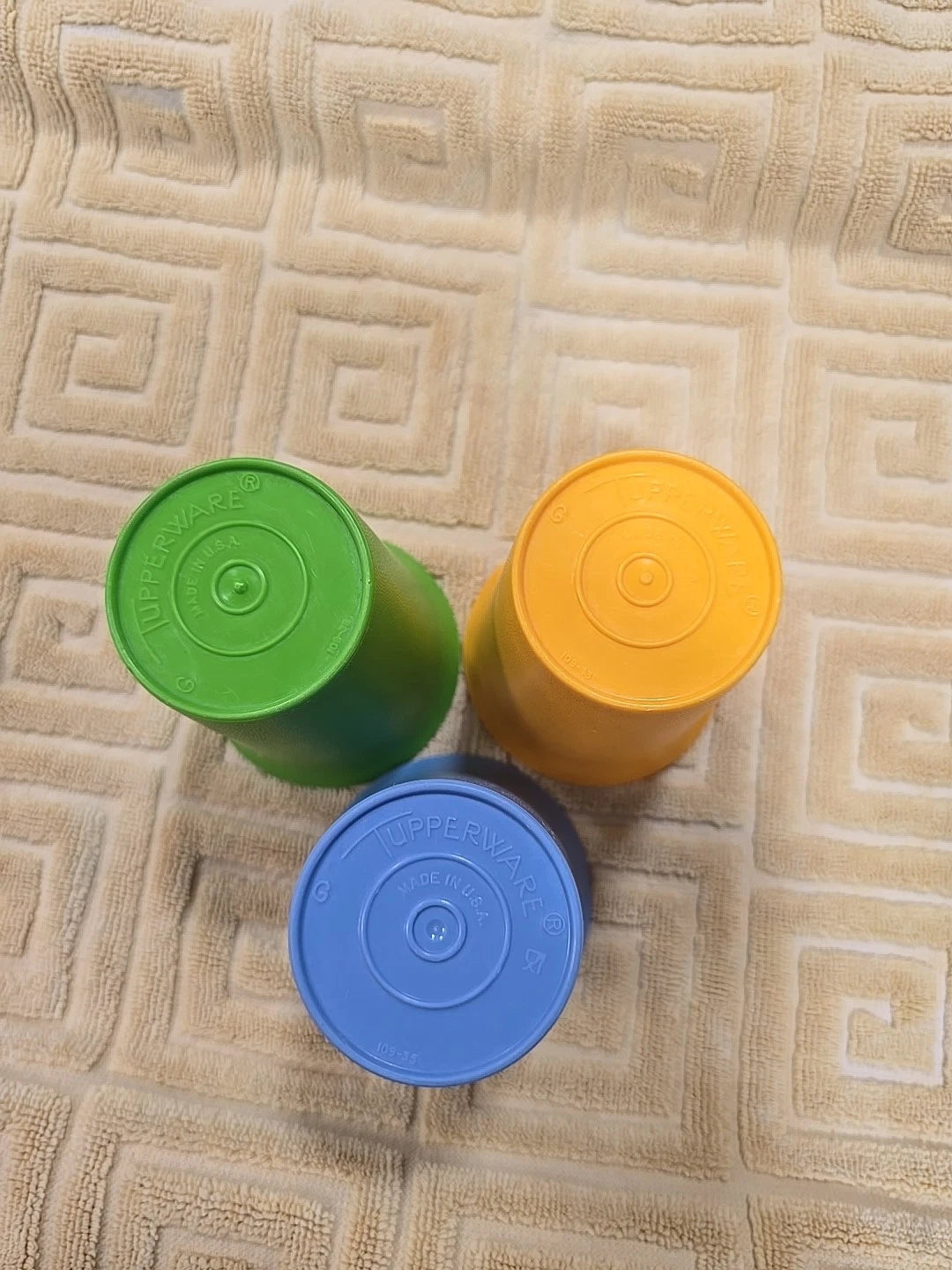 3-Lot Stackable Tupperware Bell Tumbler,Primary Yel,Grn,Bl. Great Pre-owned Cond | eBay