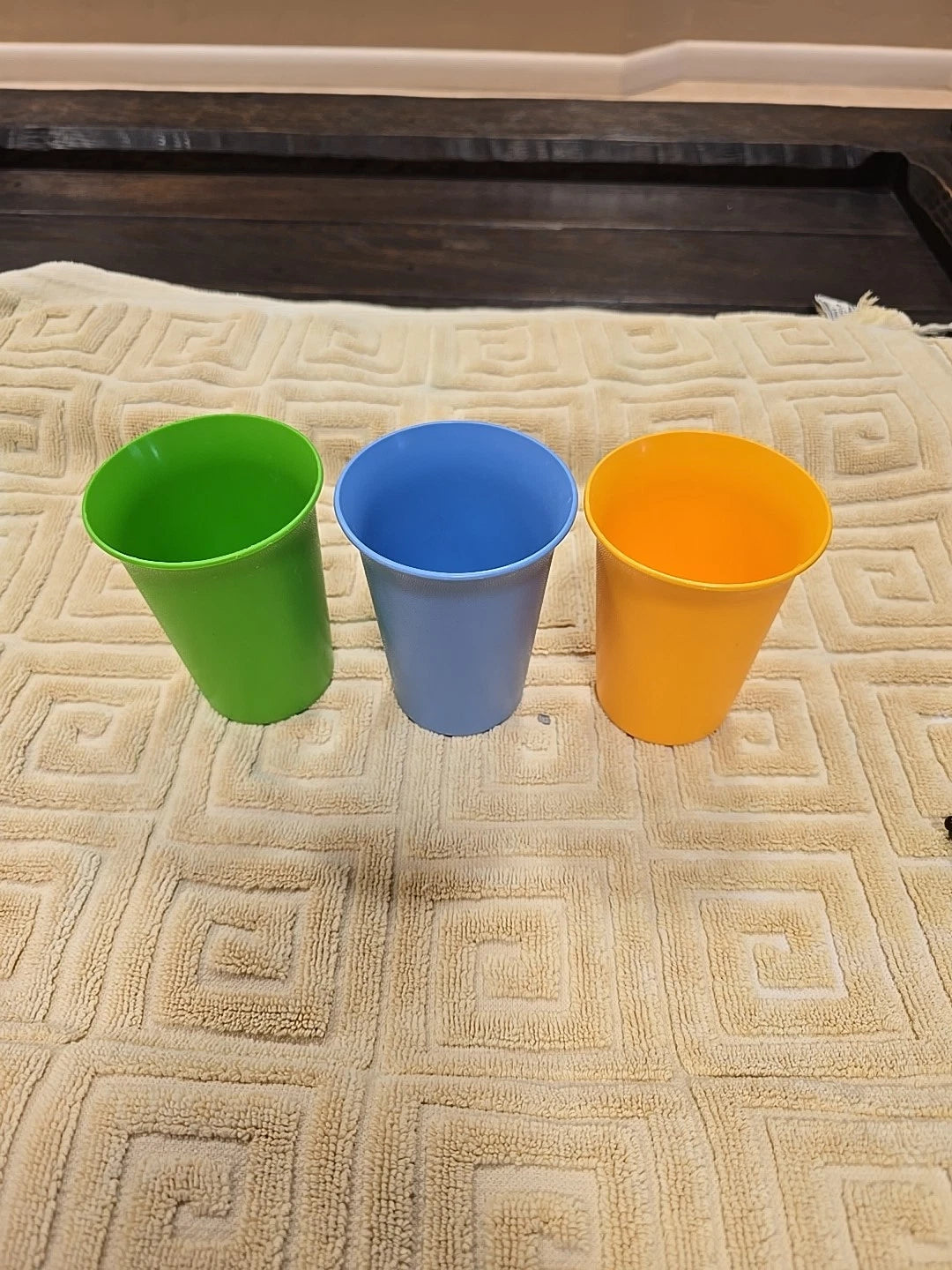 3-Lot Stackable Tupperware Bell Tumbler,Primary Yel,Grn,Bl. Great Pre-owned Cond | eBay