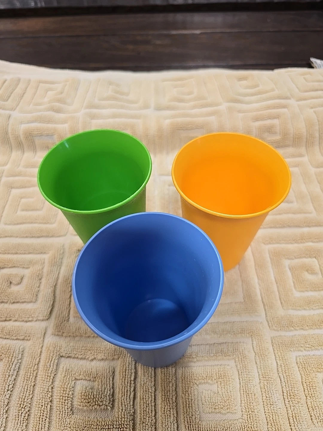 3-Lot Stackable Tupperware Bell Tumbler,Primary Yel,Grn,Bl. Great Pre-owned Cond | eBay