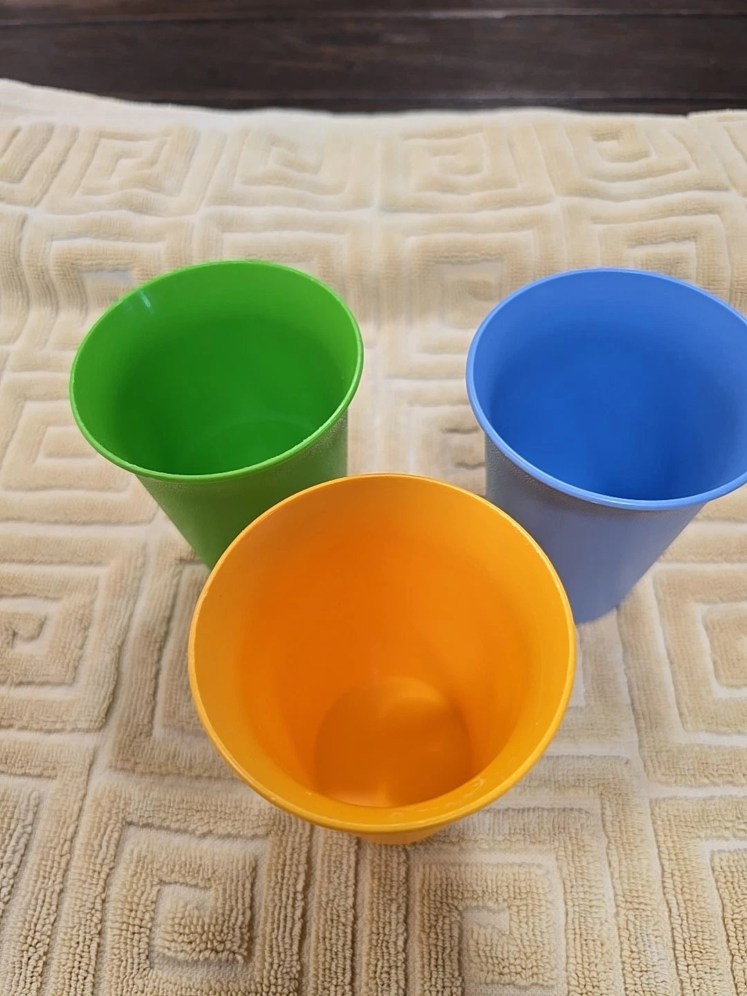 3-Lot Stackable Tupperware Bell Tumbler,Primary Yel,Grn,Bl. Great Pre-owned Cond | eBay