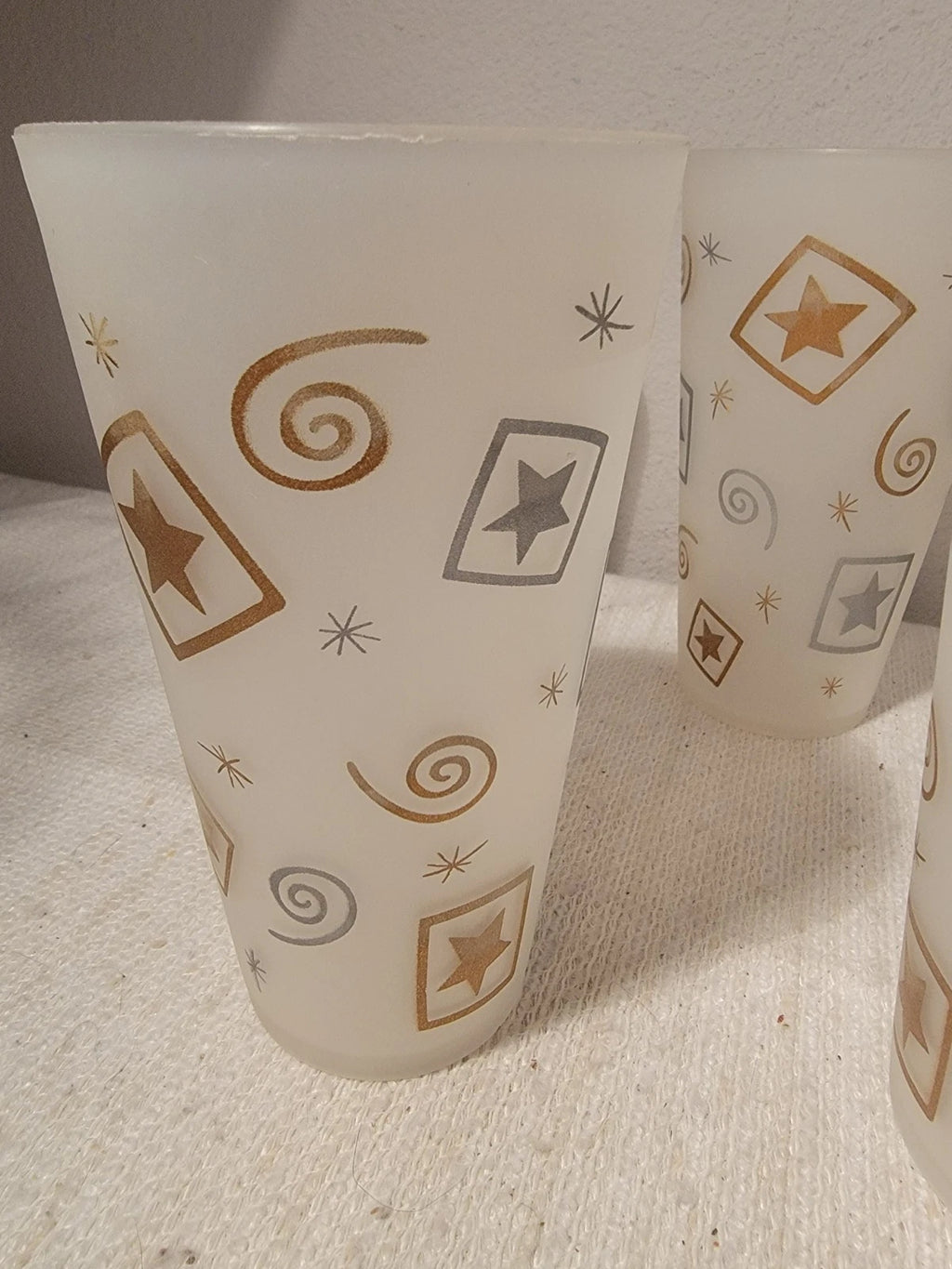 Vintage MCM Frosted Look 16 Oz Plastic Tumblers - Set Of 6 Stars Swirls Barware | eBay